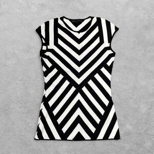 RVN Geometric Knit Top Black White S Contemporary Statement Blouse